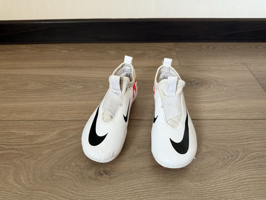 Бутси без шнурків Nike Air mercurial 28.5 розмір