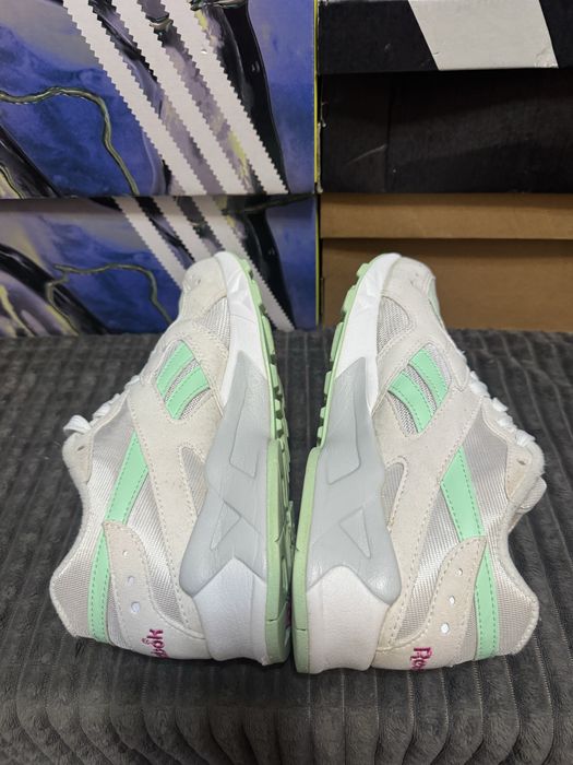 Жіночі кросівки Reebok Aztrek 37,5(24см) оригінал