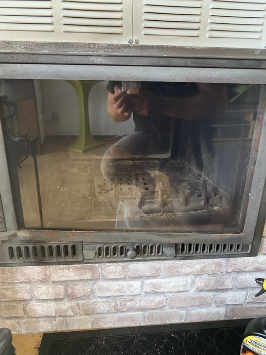 Vende lareira usada em muito bom estado como se vê nas fotos
