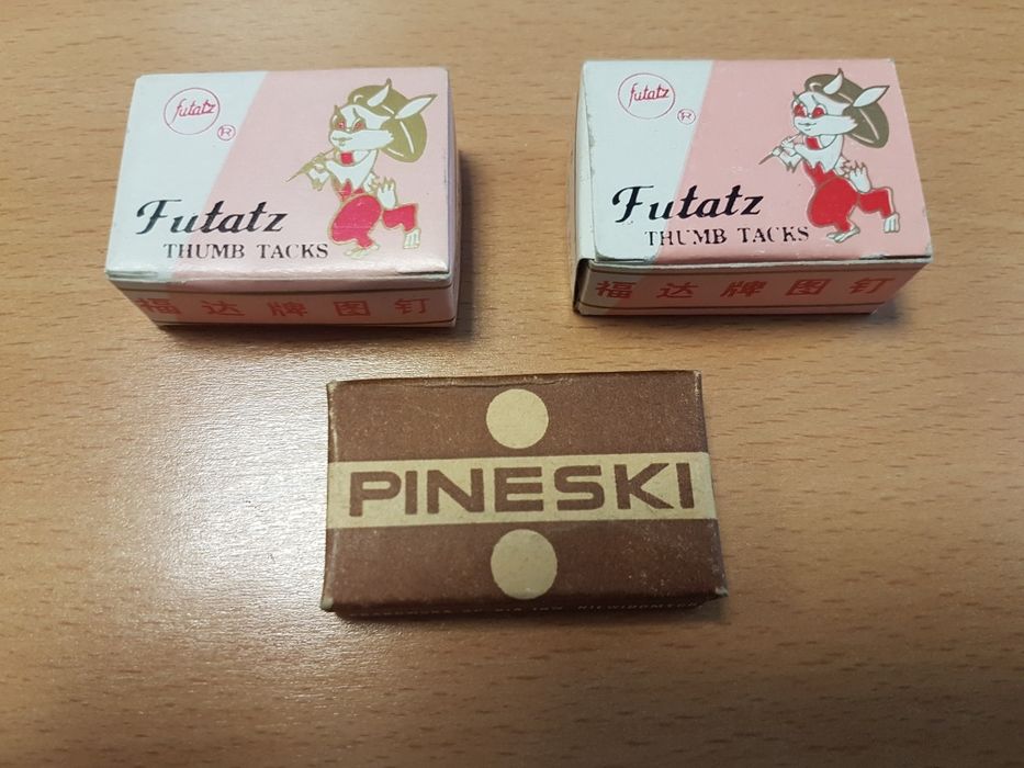Pinezki z Japonii oraz z okresu PRL