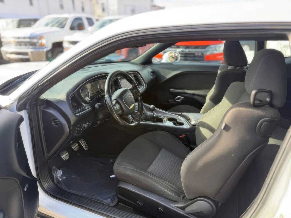 Dodge Challenger RT      2020