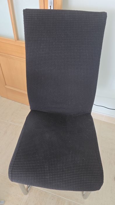 4 cadeiras com forro