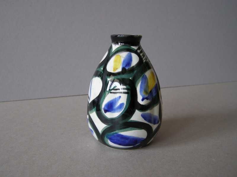 Wazonik - Włocławek , proj. Elżbieta Piwek - Białoborska .