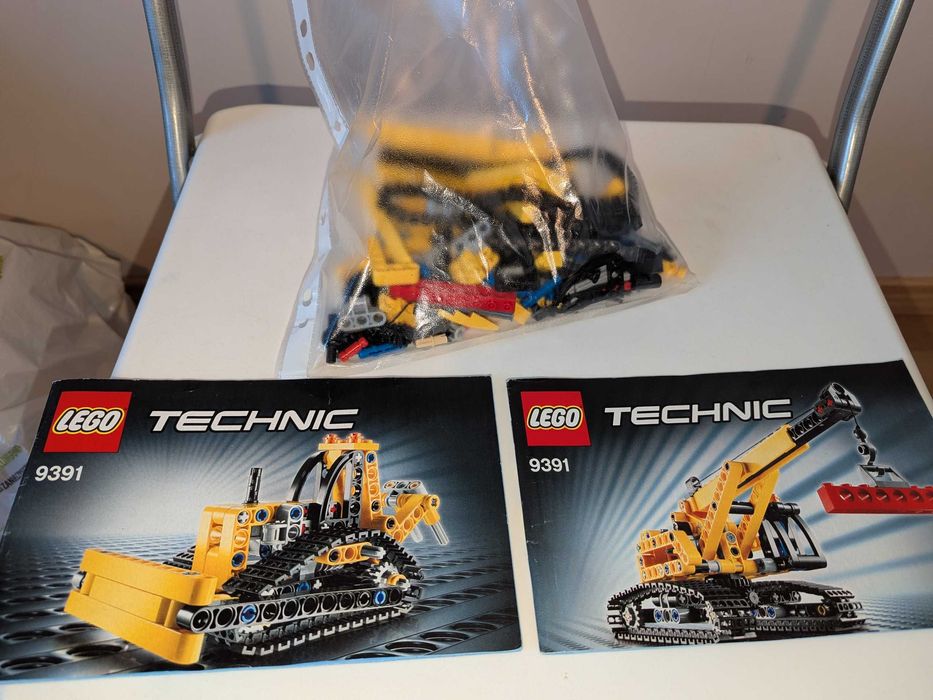 Lego Technics | 42027 Pustynna wyścigówka | 9391 Dźwig i spychacz gąsienicowy