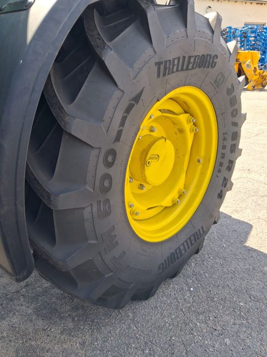 Трактор John Deere 6140B Новий