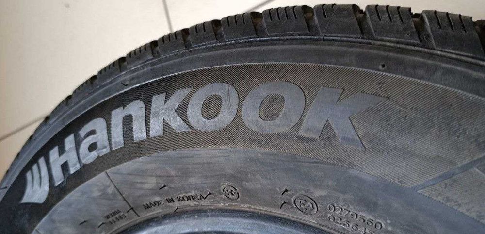 Пара шин б/у 215/70R16 100T Hankook Winter I*cept EVO2 SUV