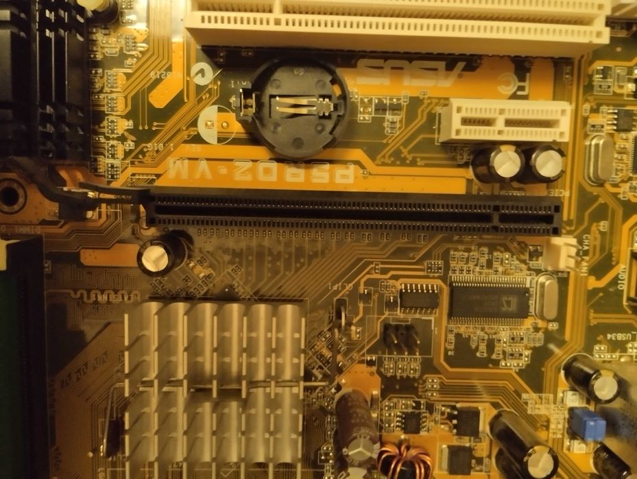 Продам материнскую плату в комплекте!