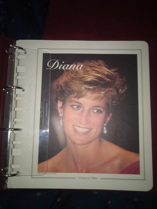Klaser Princess od Wales DIANA 72 znaczki