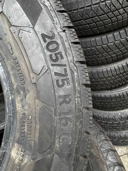 Шини CONTINENTAL 205/75 R16C, VanContact Winter, зимова цешка