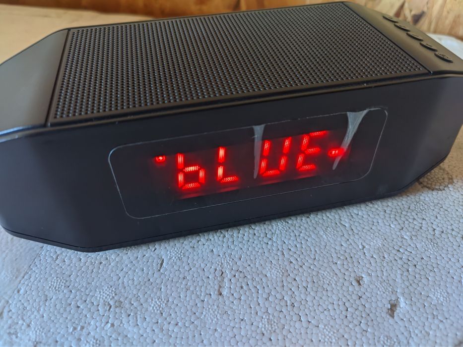 Продам Bluetooth колонку с будильником JVC.