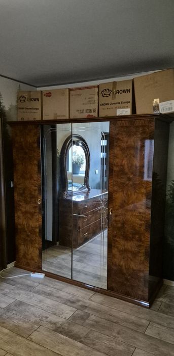 Włoski komplet mebli  do sypialni