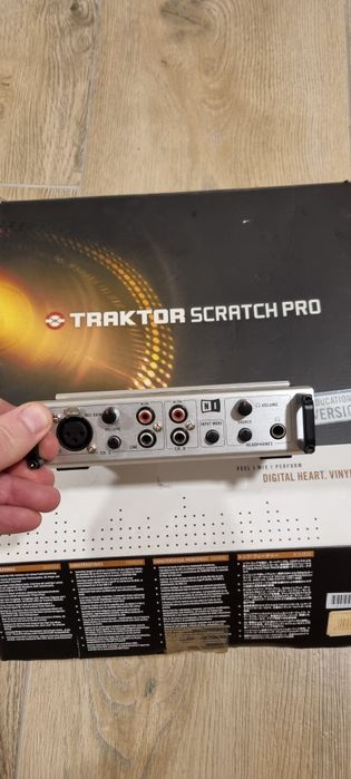 Przedwzmacniacz-TRACTOR SCRATCH  PRO