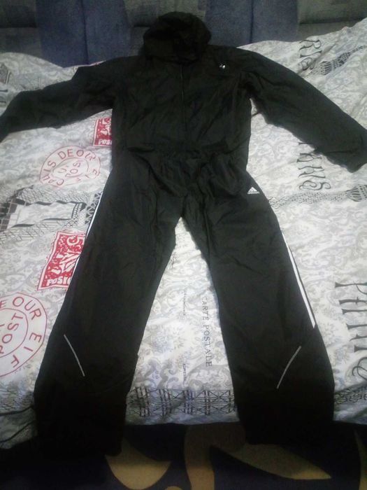 Продам нову чоловічу плащовку.