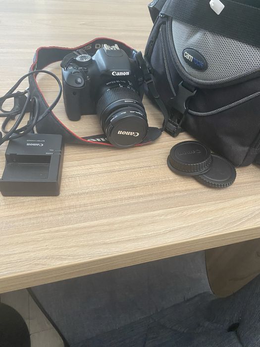 Aparat canon 600D