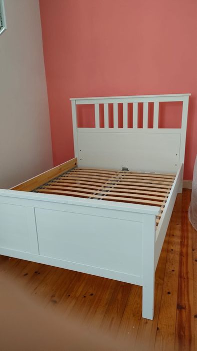 Cama de madeira de 1.60