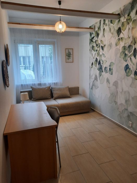 2 pokoje jednoosobowe – opłaty w cenie 

Oferuję do wynajęcia dwa komfortowe pokoje jednoosobowe