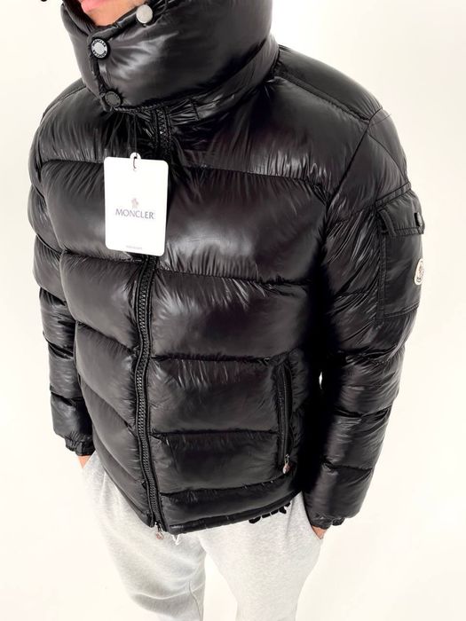 пуховик Moncler