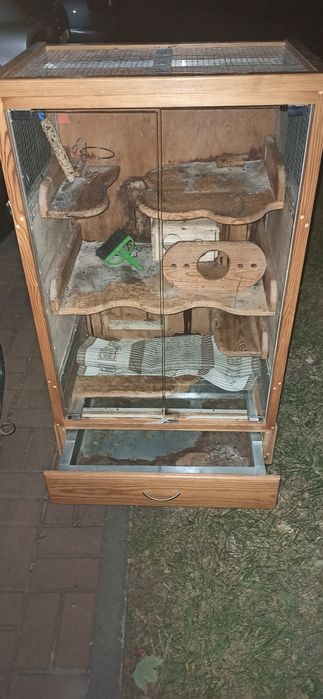 Продам клетку б/у