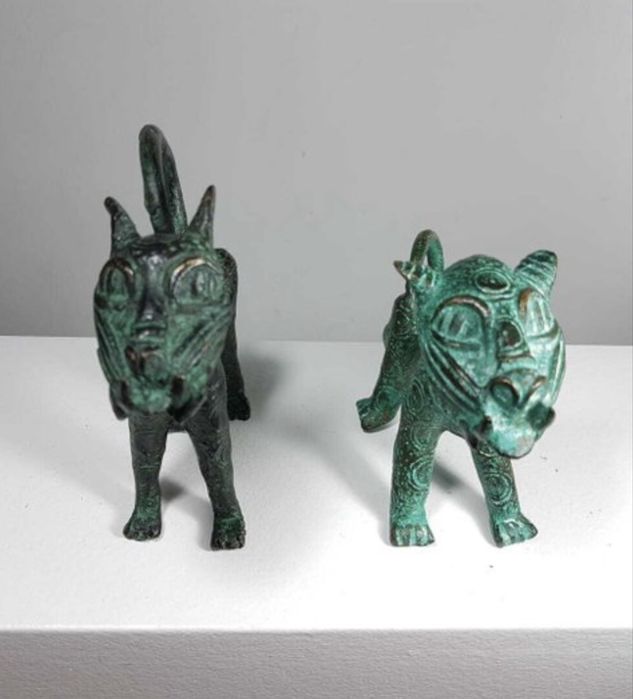 Linda dupla de leopardos-Abençoado Edo