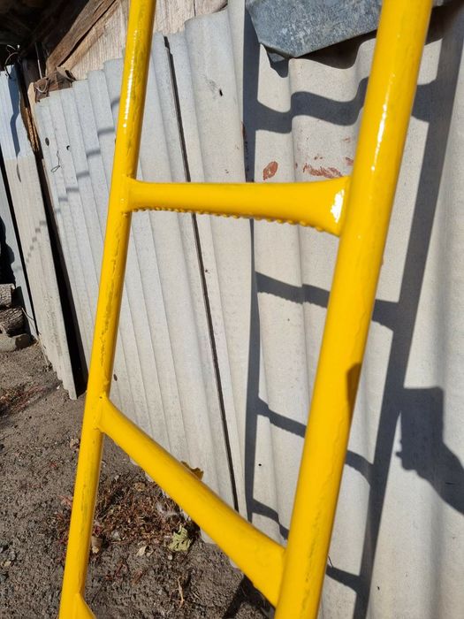 Лестница металлическая