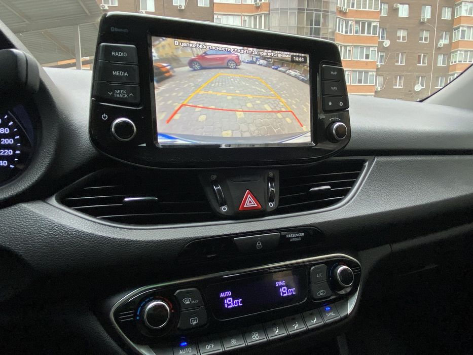Hyundai i30 1.6 d автомат