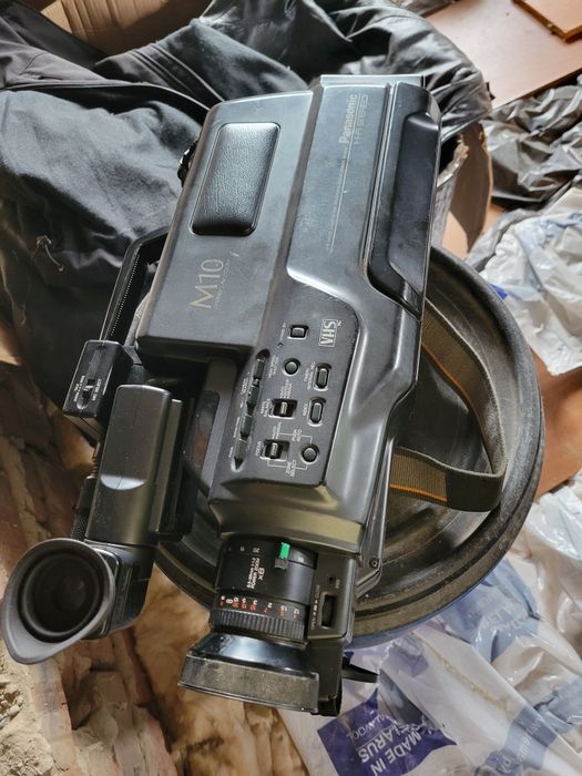 VHS камера Panasonic M10