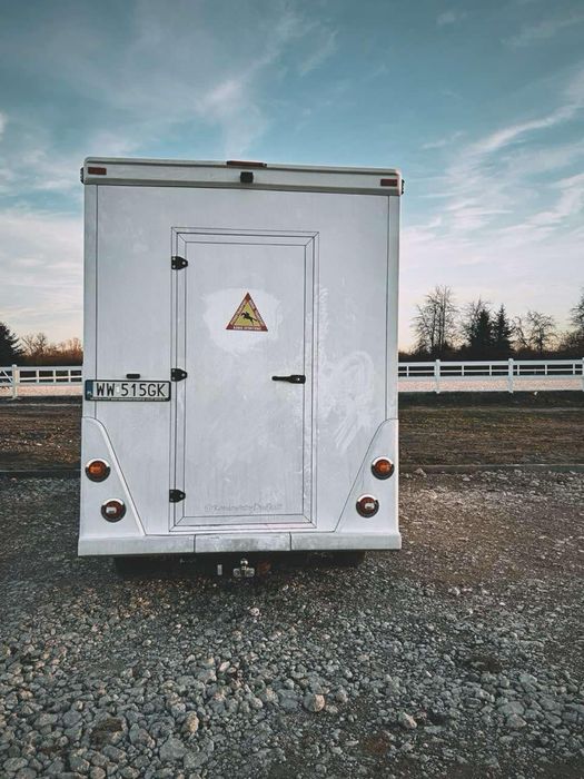 Sprzedam koniowóz na 2 konie