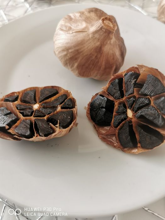 Czarny czosnek glowki 1kg 2 główki gratis