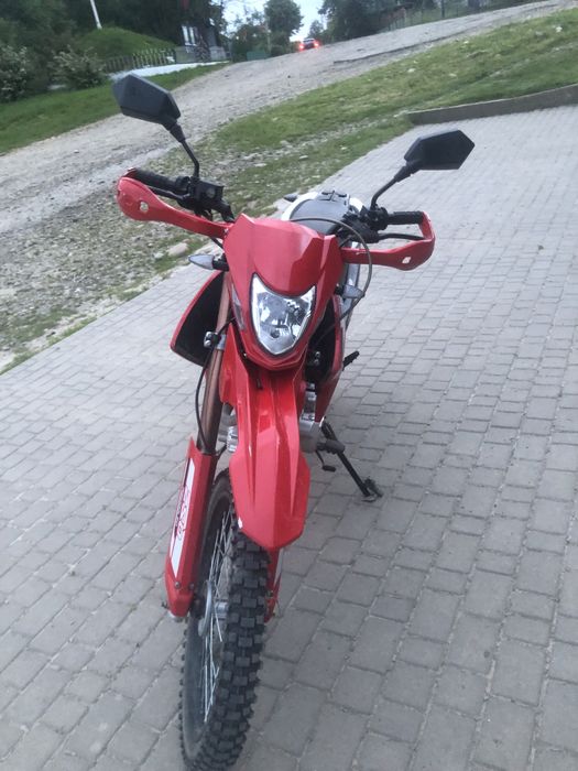 Продам мотоцикл…………