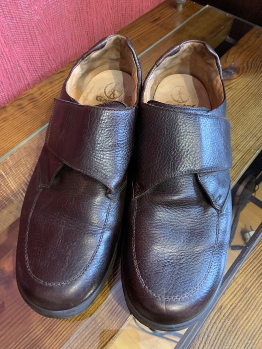 Класні шкіряні туфлі Bench