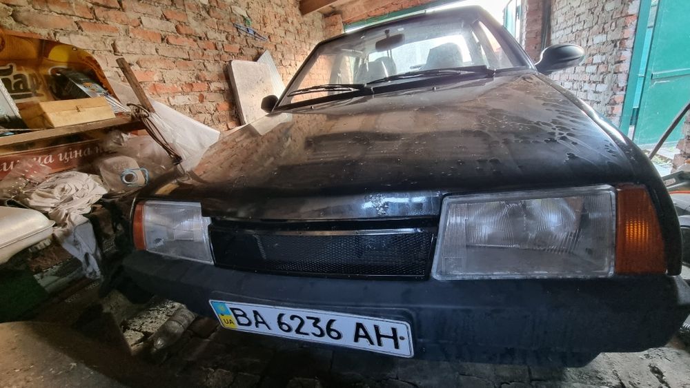 Продам ваз 21099 2008 год 2000 у.е.