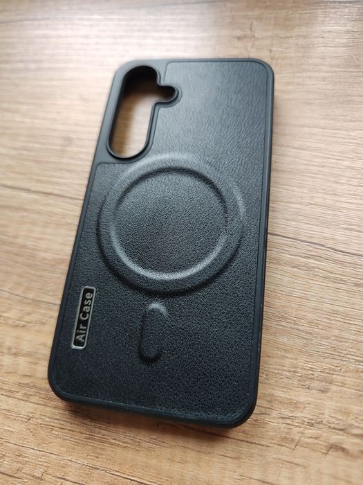 Etui Samsung S 24 z funkcją MagSafe