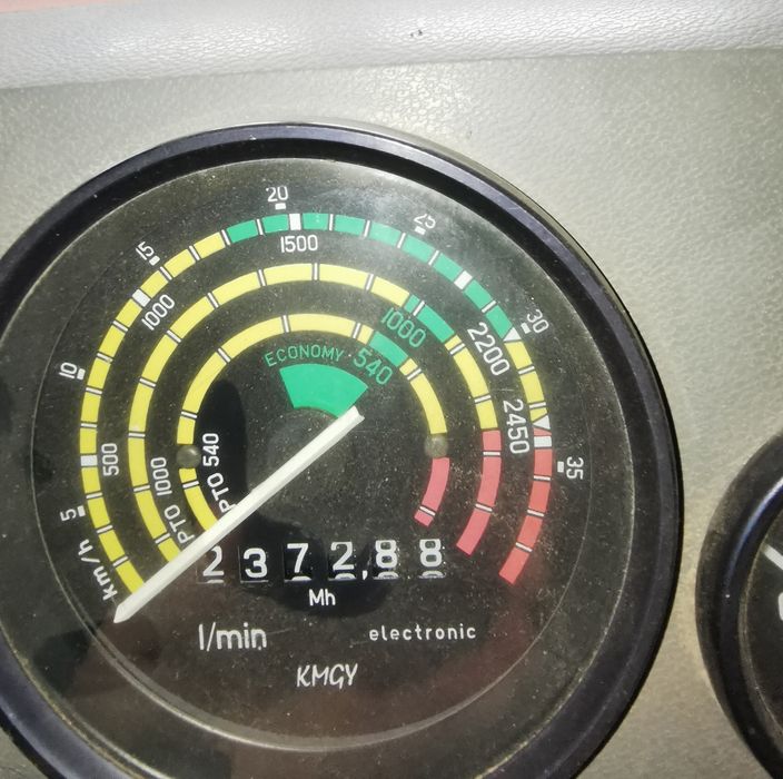 Zetor 5340 z ładowaczem czołowym Trac-lift