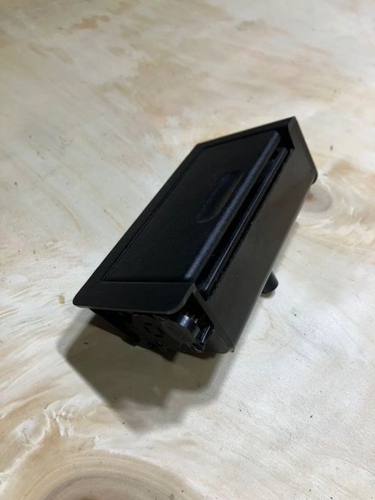 popielniczka bmw e36 coupe cabrio 1960743 1960742