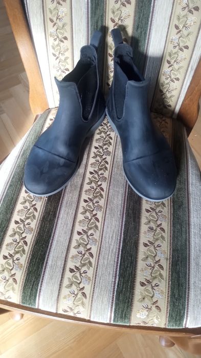 Bryczesy, kamizelka, buty do jazdy konno