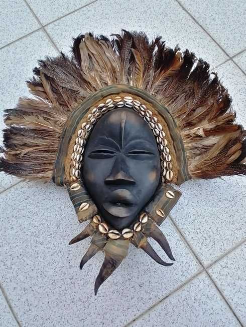 Mascara Dan da Costa do Marfim