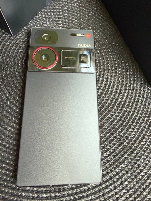 Смартфон ZTE Nubia z60ultra