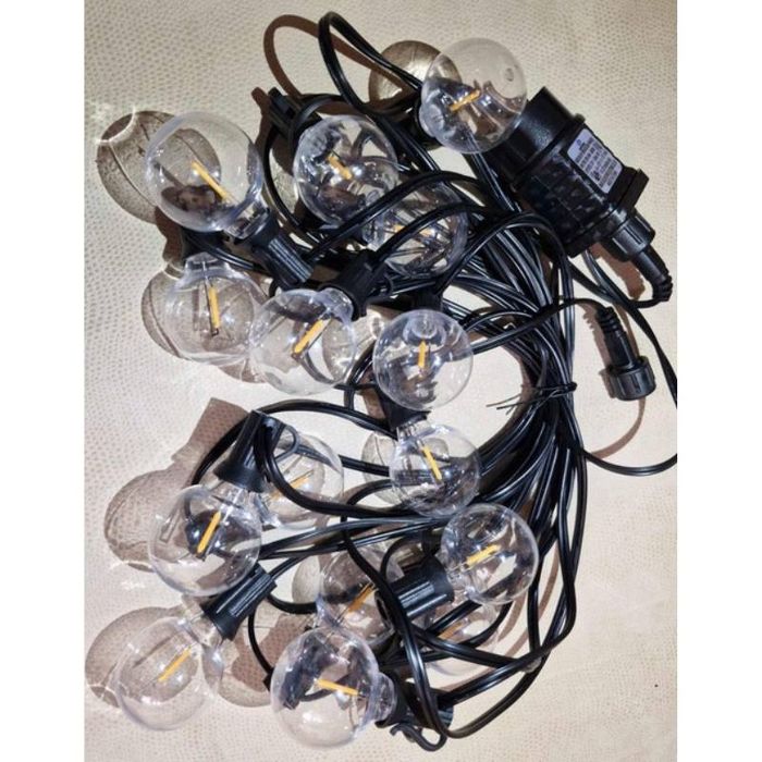 Вуличні лампочки з 20 світлодіодами та сонячною батареєю