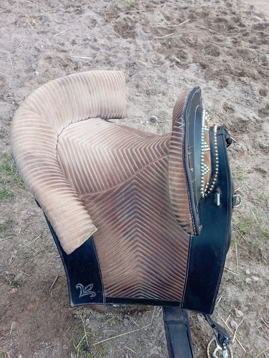 Sela à portuguesa Gomes Equestre, equitação