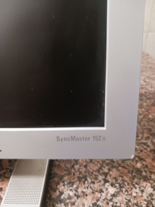 Computer screen monitor64739101433858121