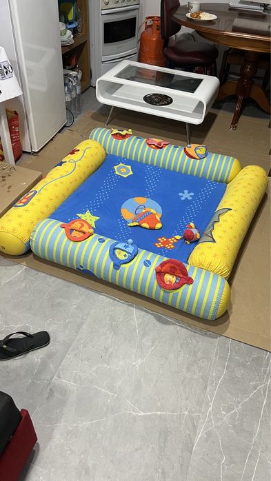 Parque para bebe insuflavel