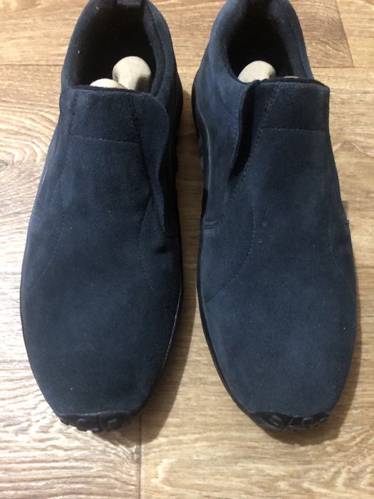 Кросівки на товстій підошві