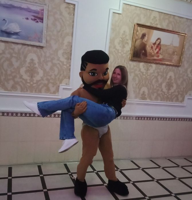 Привітання на день народження,  стриптизер, аніматор