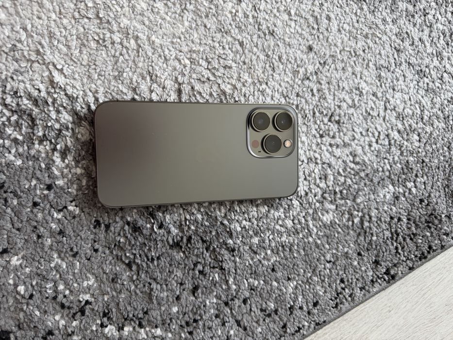 Sprzedam iPhone 13pro
