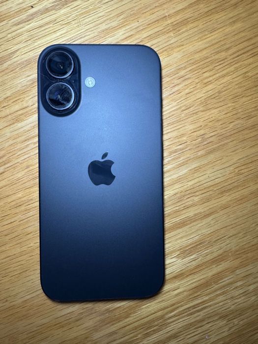 Iphone 16 128GB usado