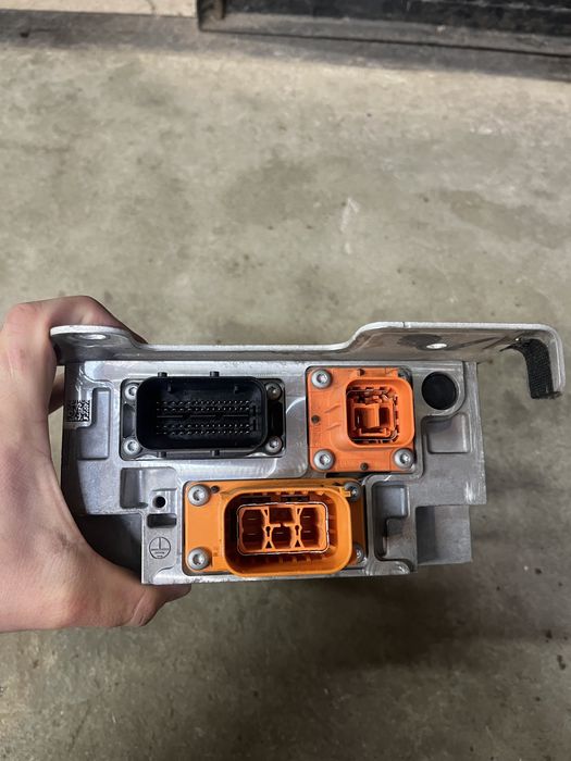 5qe915684j блок зарядки Audi e-tron etron 2019 55