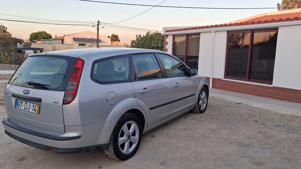 Vendo Ford focus 1600 tdci — photo 3