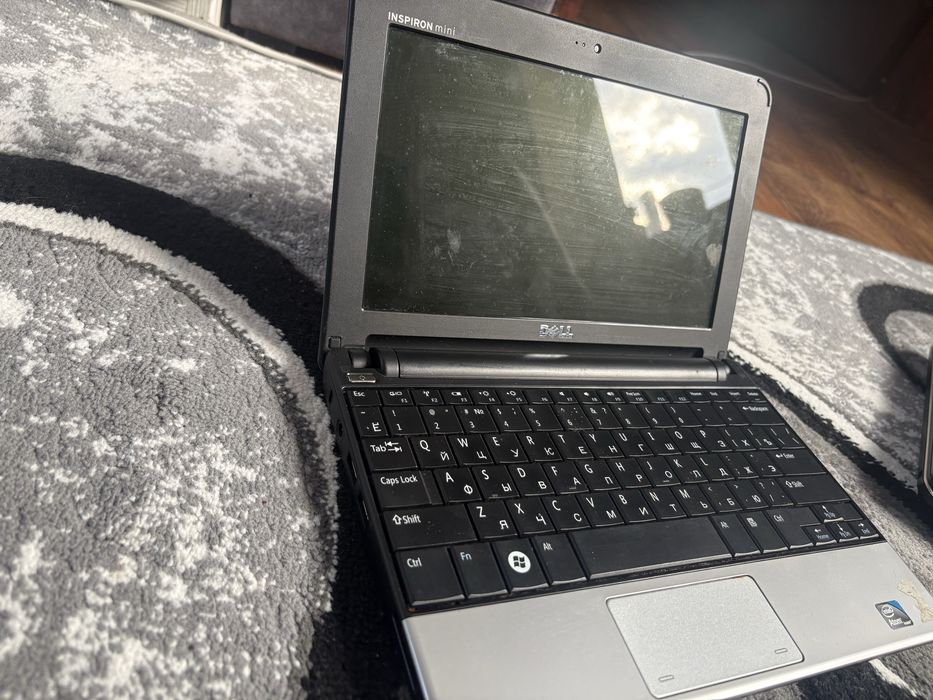 Продам нетбук Dell mini