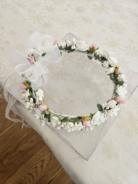 Wianek komunijny dla dziewczynki