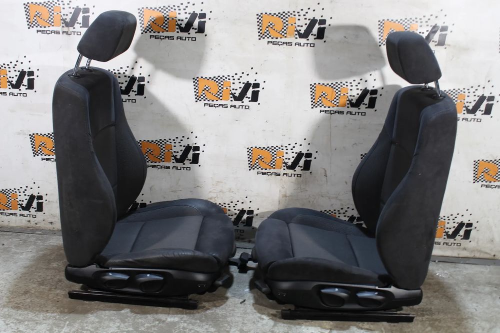 Conjunto de bancos BMW X1 (E84)